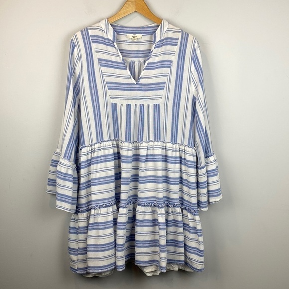 ENTRO • Boardwalk Tiered V-Neck Dress - Picture 4 of 13